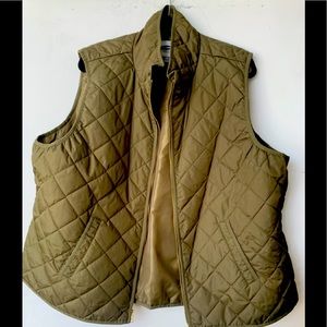 Army green quilted vest